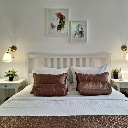 Genius Studio Belgrado Exterior foto